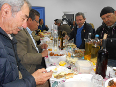 Το στρώσαμε